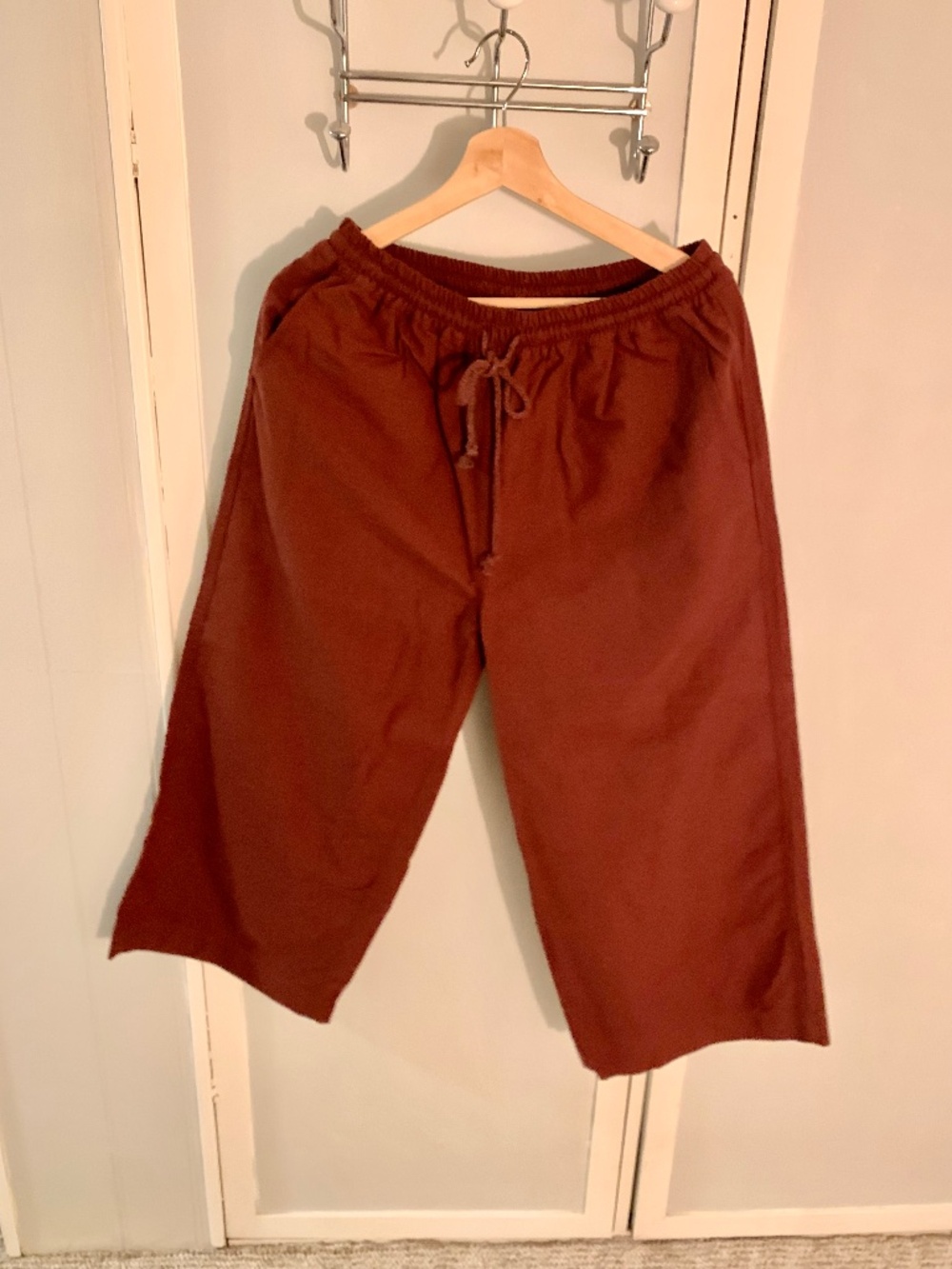 Evolverie - Size L - Wide Leg Drawstring Crop Pant - Cocoa Brown